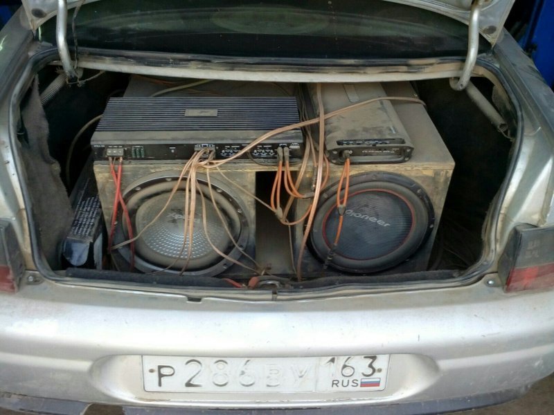 Ужасные примеры установки автоакустики авто, автозвук, автотюнинг, акустика, ваз, колхоз, музыка, тюнинг