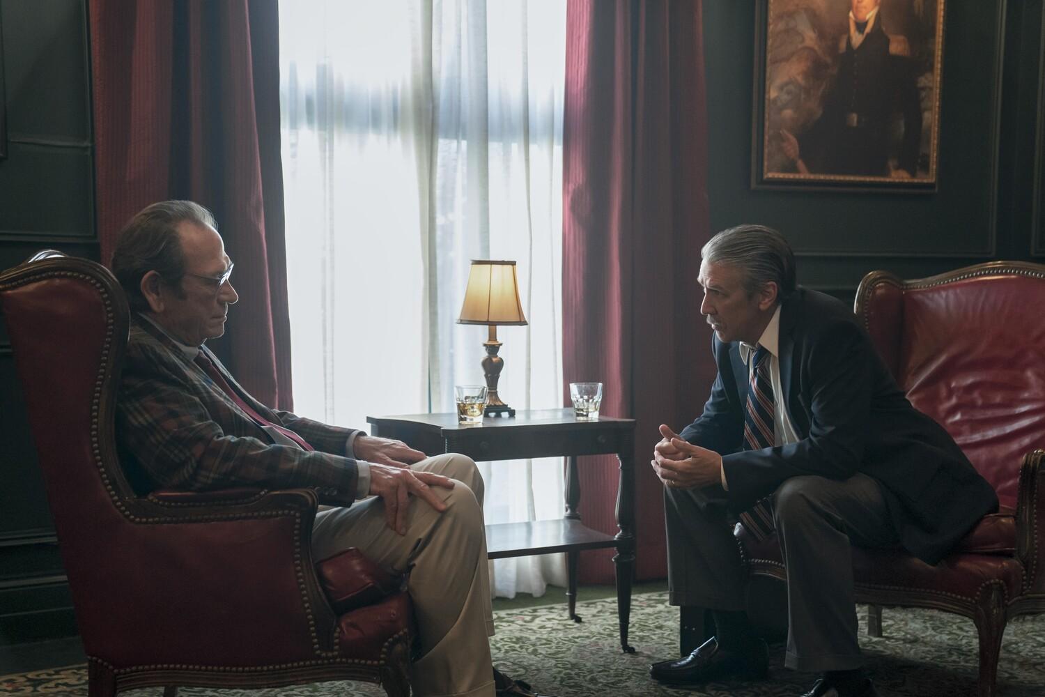 Гид по похоронам: что делать, если умер близкий, как организовать похороны и зарегистрировать смерть Гид по похоронам: что делать, если умер близкий, как организовать похороны и зарегистрировать смерть смерти, смерть, нужно, можно, услуги, можете, только, заранее, получить, свидетельство, могут, после, рублей, случае, этого, тысяч, через, получения, будет, перед