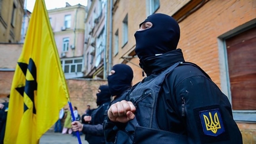 «Это будет бойня»: Олейник пояснил, зачем перед выборами на Украине создают «эскадроны смерти»