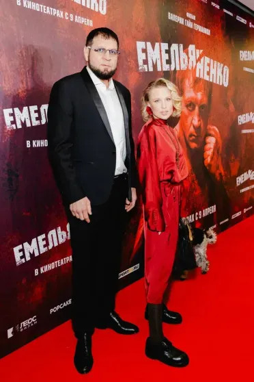 Валерия Гай Германика с 18-летней дочерью (которая недавно стала мамой), Софья Эрнст, Юра Борисов с женой, Лолита посетили премьеру фильма 