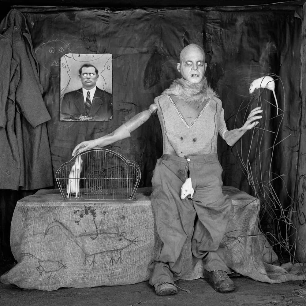 «Запределье» южноафриканского фотографа Роджера Баллена «Запределье» южноафриканского фотографа Роджера Баллена Фотография