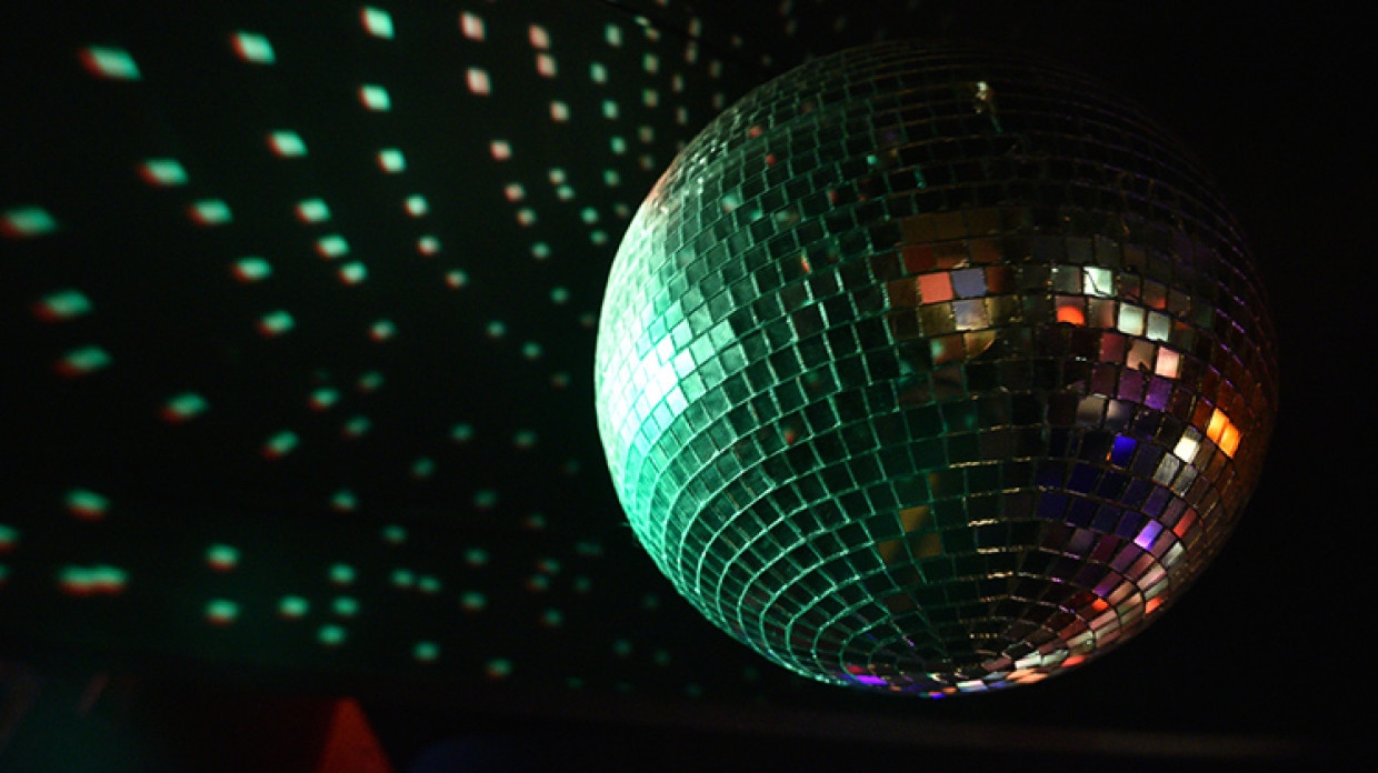 Посетители бара в Гатчине устроили драку с перестрелкой