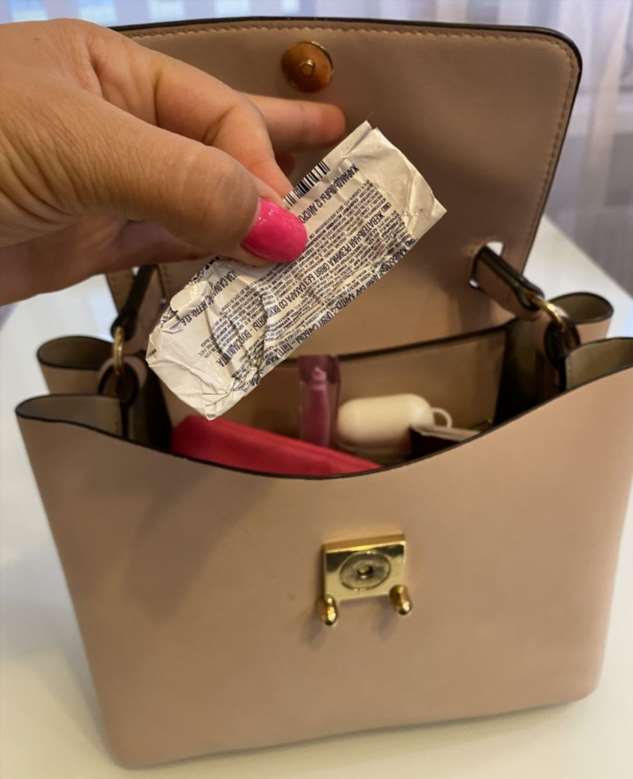 13 предметов в женской сумочке, по которым мусорное ведро плачет