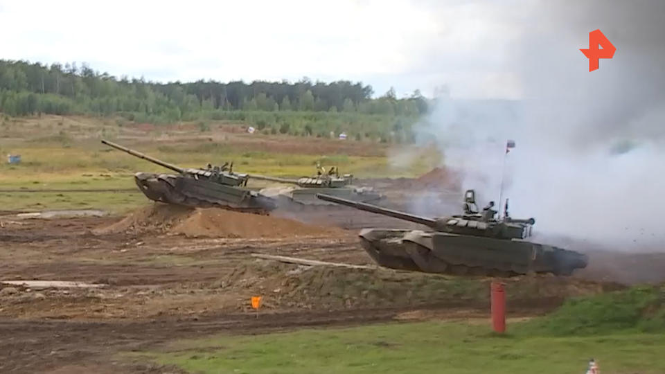 Российские танки показали синхронный 