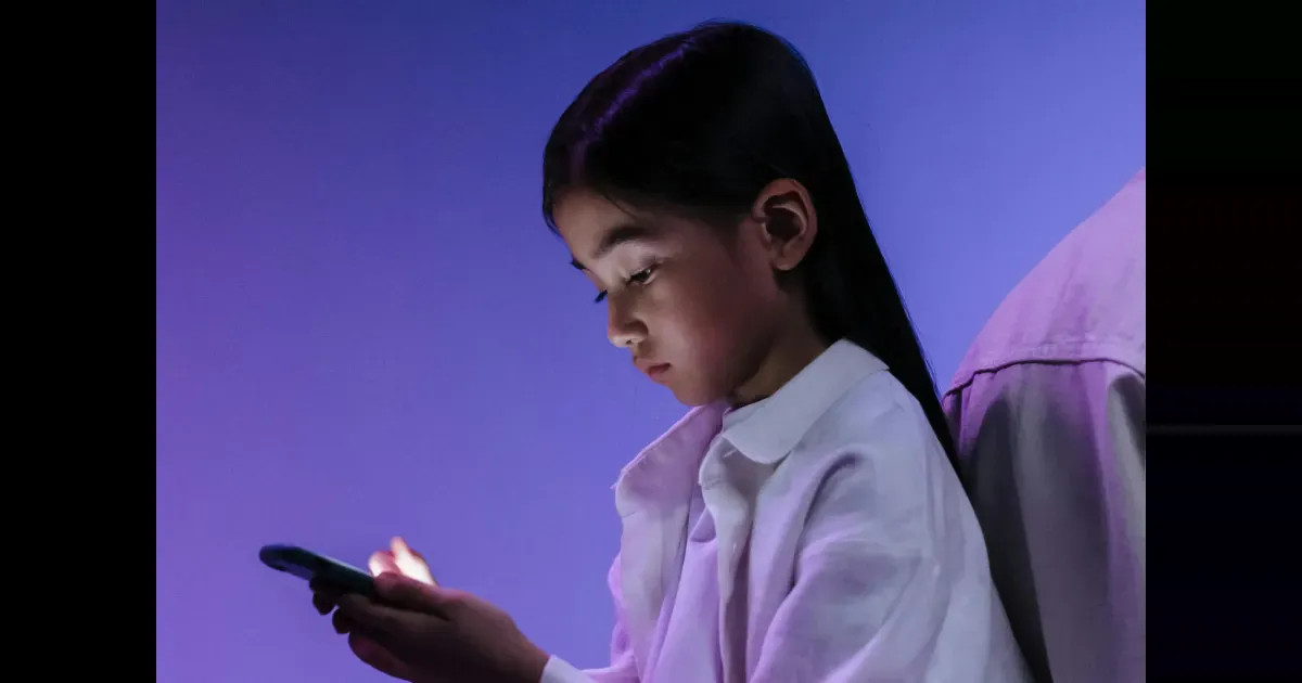 Глава ИРИ назвал рилсы* в соцсетях "когнитивной войной" против детей