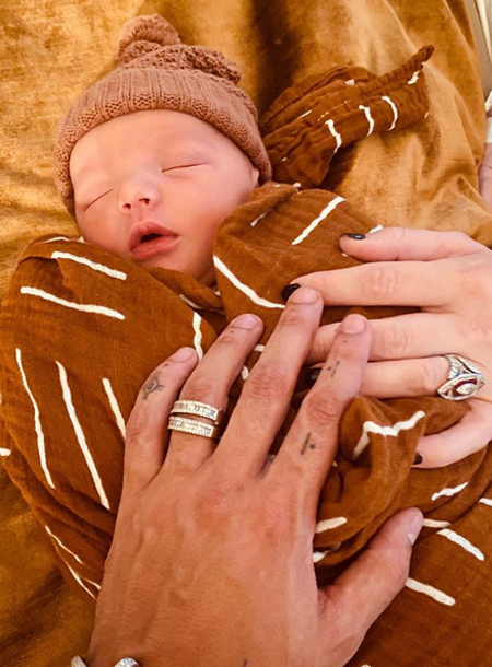 Эшли Симпсон родила третьего ребенка Эшли Симпсон родила третьего ребенка Дети,Дети знаменитостей