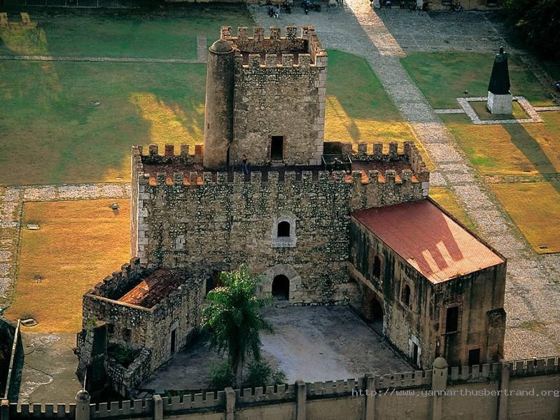 Fort world. Крепость Осама Доминикана. Санто Доминго крепость. Озама (крепость, Доминикана). Крепость Осама Санто-Доминго Доминикана картинки.
