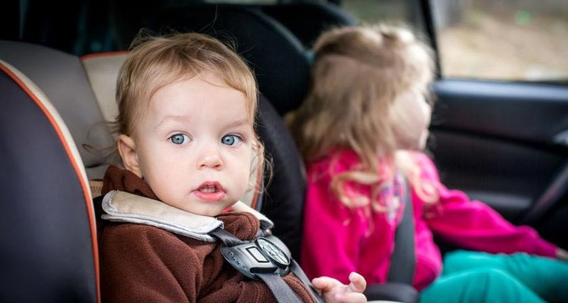 Создана система предупреждения о забытых в машине детях