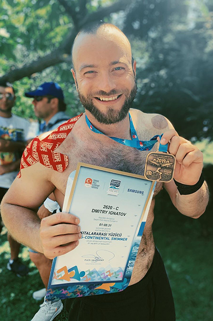 Параатлет Дмитрий Игнатов переплыл Босфор: "Я мечтал об этом 5 лет!" Параатлет Дмитрий Игнатов переплыл Босфор: "Я мечтал об этом 5 лет!" Новости