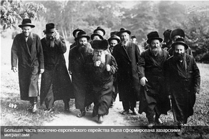 Россия завоевала евреев, присоединяя к себе различные территории. 