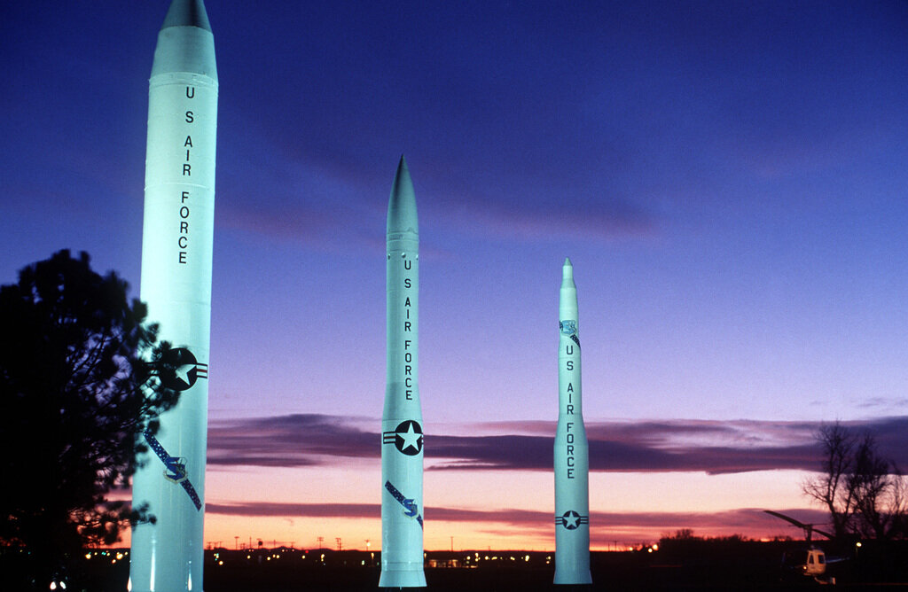 Упадок атомной отрасли достиг невиданных глубин Программа разработки межконтинентальной баллистической ракеты (МБР) LGM-35A Sentinel, которая реализуется в настоящий момент в интересах ВВС США,...