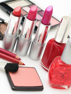 Инспекция косметички: от чего избавиться, а что – сохранить?