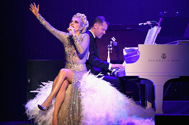 10 экстравагантных сценических образов Леди Гаги на шоу в Лас-Вегасе звездный стиль