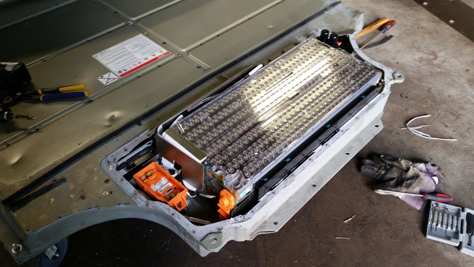 Из чего состоит батарея для Tesla Model S батарея электромобиля tesla,Марки и модели,ремонт автомобилей