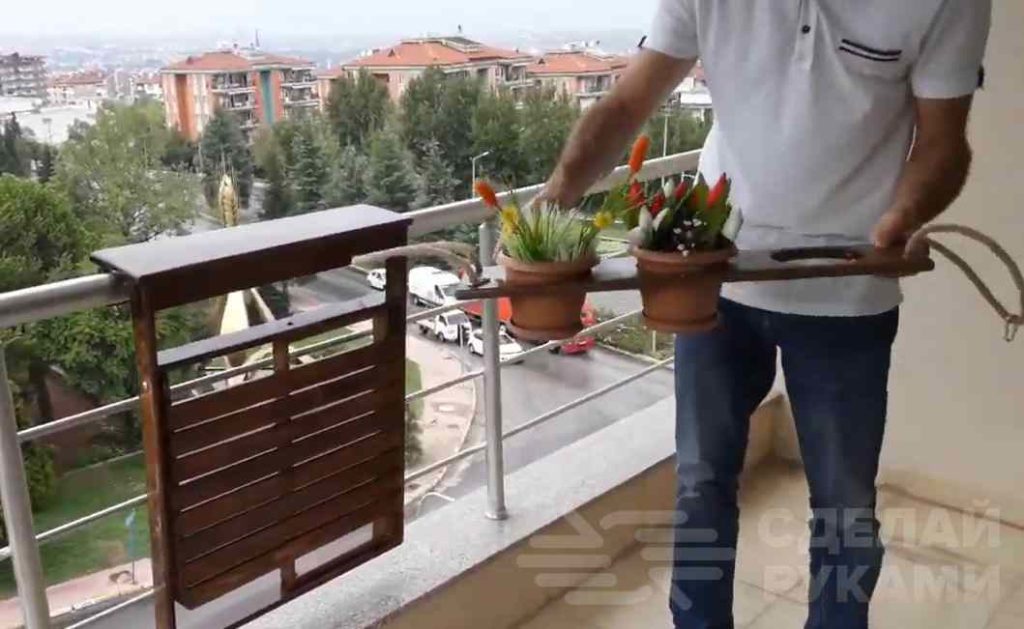 Деревянный столик с подставкой для цветочных горшков Деревянный столик с подставкой для цветочных горшков самоделкин