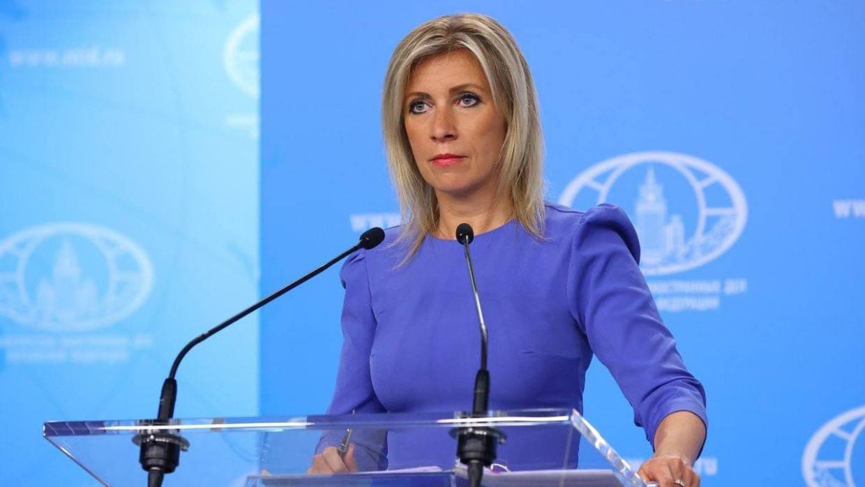Захарова назвала "антироссийским угаром" позицию вице-премьера Канады по Украине