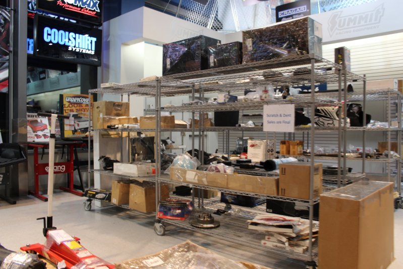 SummitRacing в реальной жизни - экскурсия по Super Store в Атланте SummitRacing в реальной жизни - экскурсия по Super Store в Атланте авто, автозапчасти, автотюнинг, запчасти, магазин, тюнинг