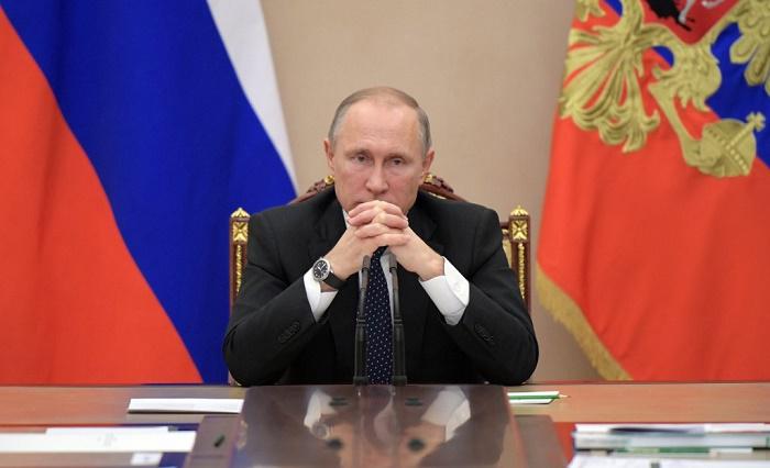Путин узнал "кое-что новое" после прямой линии Путин узнал "кое-что новое" после прямой линии
