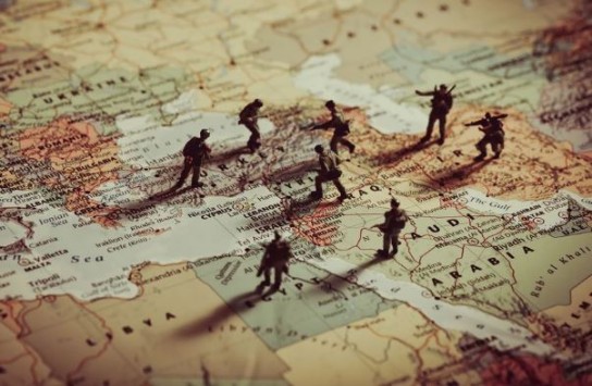 США уничтожают неподконтрольные страны Ближнего Востока