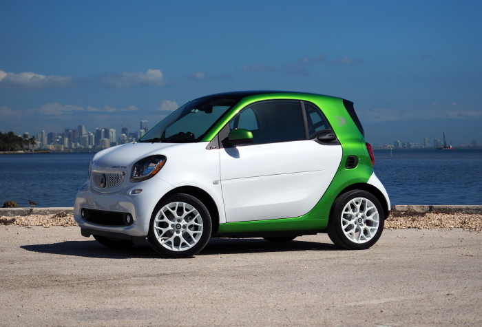 Последняя модель электрокара Smart ForTwo ED.