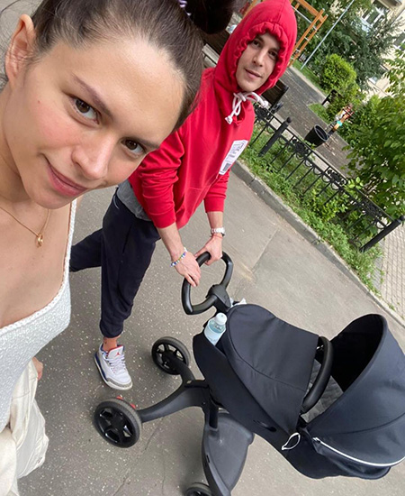 Оксана Фандера опубликовала трогательный снимок с сыном Иваном Янковским и внуком Олегом Звездные дети