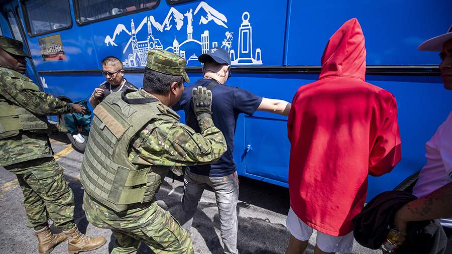Военное приложение: в Эквадоре одобрили привлечение армии к борьбе с бандами