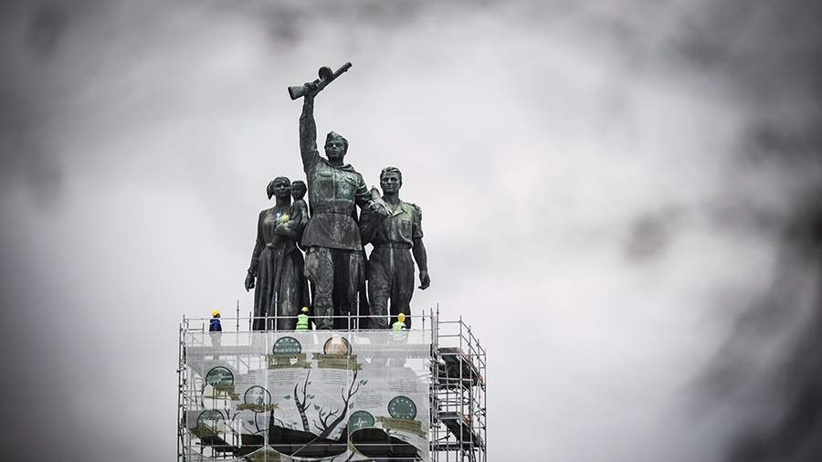 В Совфеде высказались о возобновлении сноса памятника Советской армии в Болгарии