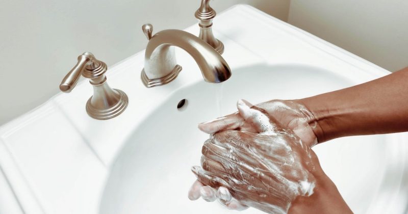 Учимся мыть руки правильно