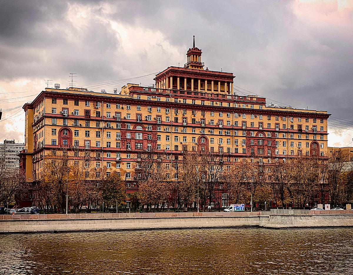 москва космодамианская набережная