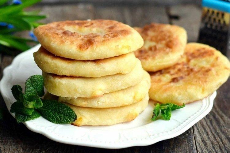 20 быстрых и вкусных сырных лепешек выпечка