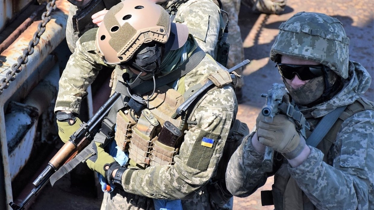 Донбасс сегодня: артиллерия бьет по Горловке, армия Киева разбегается, командиры ВСУ взрывают солдат