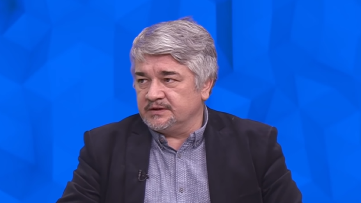 Ищенко рассказал, когда политсилы на Украине решат вопрос власти Зеленского