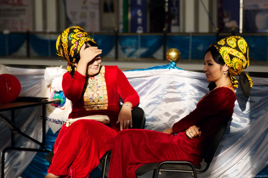 Почему женщинам Туркмении все нельзя?