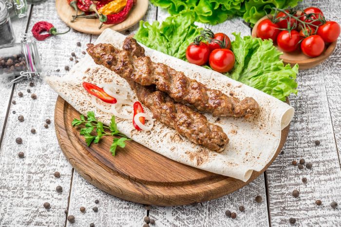 Что приготовить из баранины: 5 вкуснейших блюд, перед которыми сложно устоять минут, добавить, можно, нарезать, следом, масло, приготовления•, которое, около, перемешать, крышкой, Морковь, тщательно, емкость, накрошить, Чеснок, всыпать, специи, тушить, специями