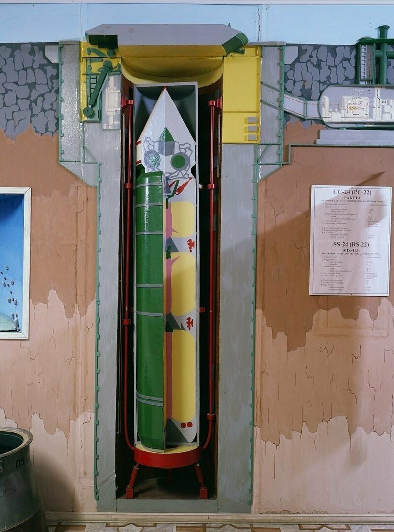 Новозеландский фотограф раскрыл секреты последней ядерной базы Украины