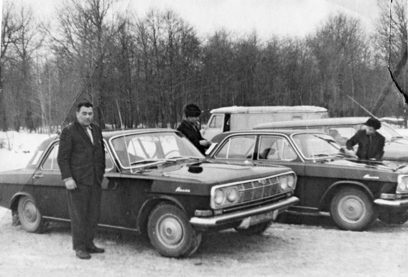 С V6 с четырьмя фарами: какой могла стать «Волга» ГАЗ-24