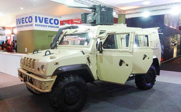 Iveco LMV-65.