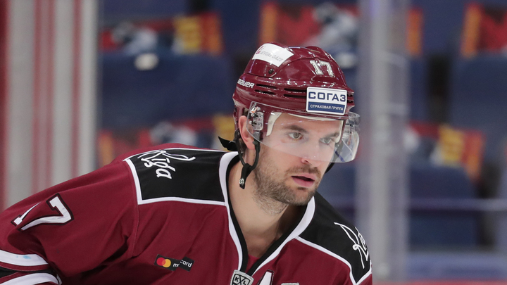 Из России с презрением россия