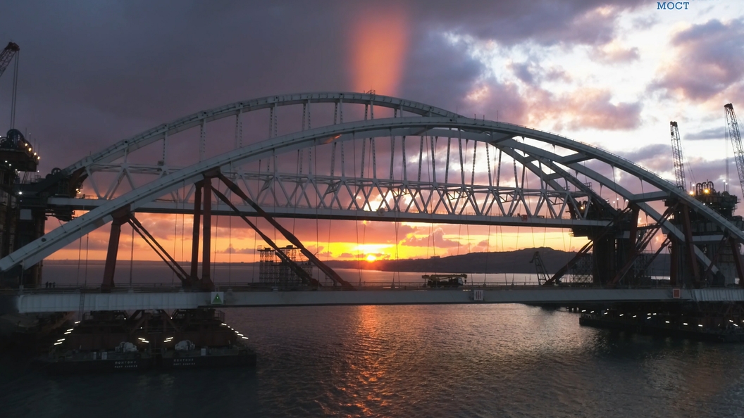 Назвавший русских «ватниками и ослами» стыдливо стер лживый пост о Крымском мосте