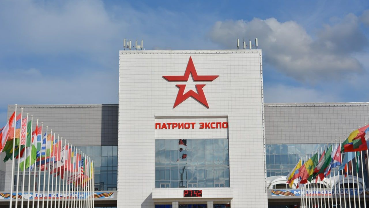 The Sun: Россия представила «зверя с глубины» на форуме «Армия-2022»