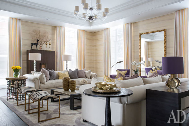 Гостиная, общий вид. Столики Julian Cjichester и Arteriors, пуфы Porta Romana в ткани Osborne&Little, ковер The Rug Company. Гостиная, общий вид. Столики Julian Cjichester и Arteriors, пуфы Porta Romana в ткани Osborne&Little, ковер The Rug Company.