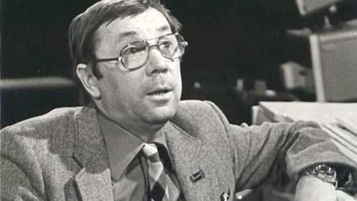 Прощальное стихотворение Олега Анофриева «Настало время зеркалу разбиться…»