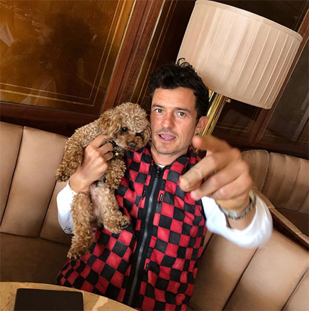 Кэти Перри показала личные снимки с Орландо Блумом по случаю его 44-летия Звезды,Новости о звездах