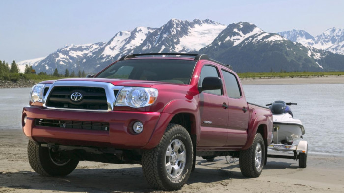 Пикап Toyota Tacoma второго поколения (2005-2015 гг.).