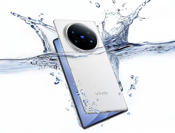 6000 мАч, толщина 4,3 мм, камера Zeiss, максимальная защита IP69+, но почему-то Snapdragon 8 Gen 3. Представлен Vivo X Fold5, у него самый большой аккумулятор из складных моделей
