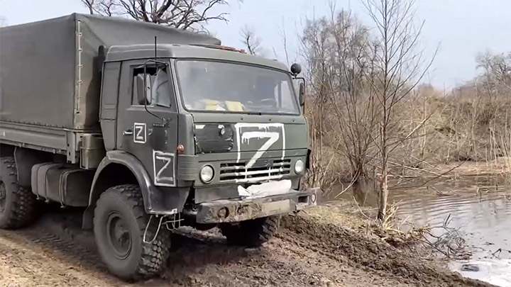 ПОДВИГ ДЕСАНТНИКА: СЕРЖАНТ ЗВЯГИН ВЫВЕЛ "Z-ГРУЗОВИК" С БОЕПРИПАСАМИ ИЗ-ПОД ПРИЦЕЛЬНОГО ОГНЯ ПОДВИГ ДЕСАНТНИКА: СЕРЖАНТ ЗВЯГИН ВЫВЕЛ "Z-ГРУЗОВИК" С БОЕПРИПАСАМИ ИЗ-ПОД ПРИЦЕЛЬНОГО ОГНЯ армия