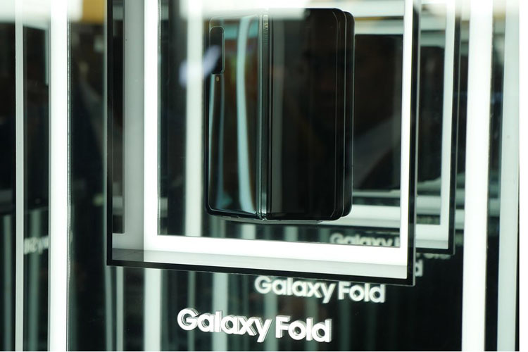 Samsung разрабатывает еще два складных смартфона