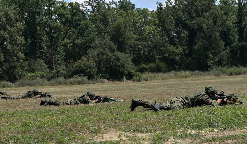 Сербия отходит от советского калибра 7,62 Сербия отходит от советского калибра 7,62 оружие