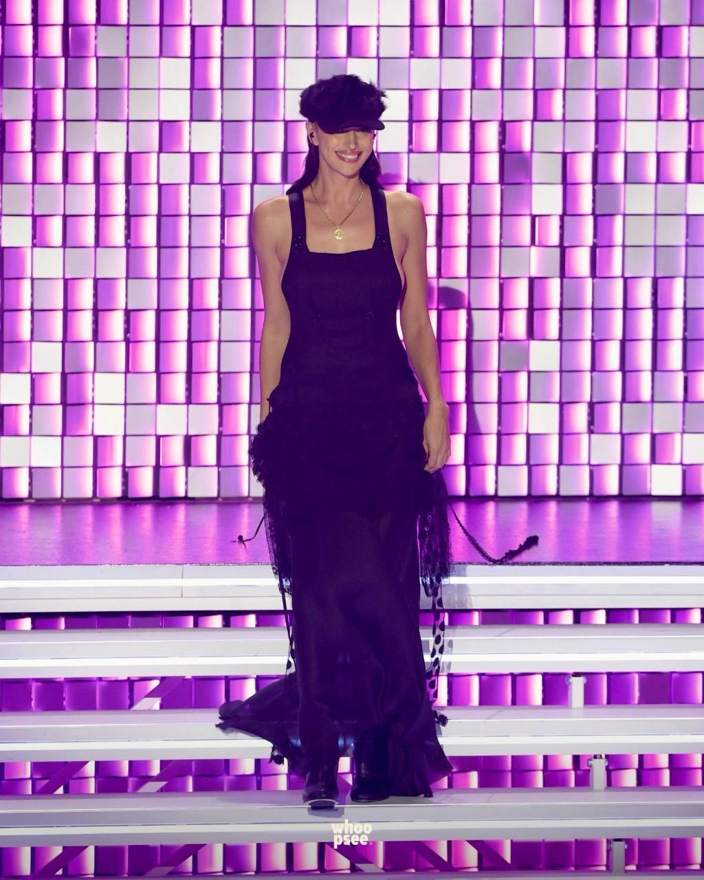 Белоснежное кружево и откровенное декольте: 5 лучших образов Ирины Шейк на фестивале в Сан-Ремо Ирина, платье, модель, модели, Ирины, черное, образ, стала, Однако, подчеркнул, украшенное, вставками, дополнила, декольте, время, Ирину, Брэдли, своей, которое, красивая