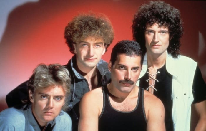 28 лет без Фредди Меркьюри: Малоизвестные факты о легендарном музыканте знаменитости,музыка,Фредди Меркюри,шоу-бизнес